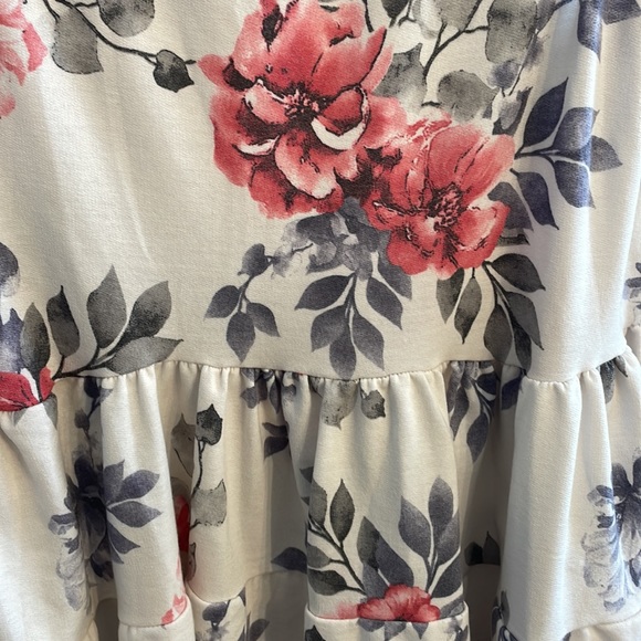 Womens Plus Blouse - Picture 3 of 3